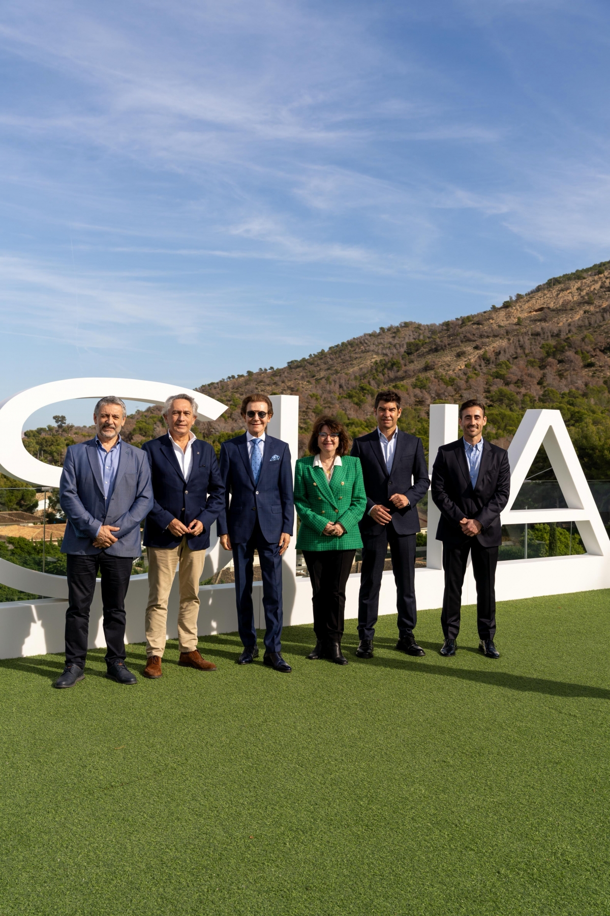 SHA y la Universidad de Alicante impulsan la Cátedra SHA & AB Living Group de Innovación para la Salud de las Personas y el Planeta