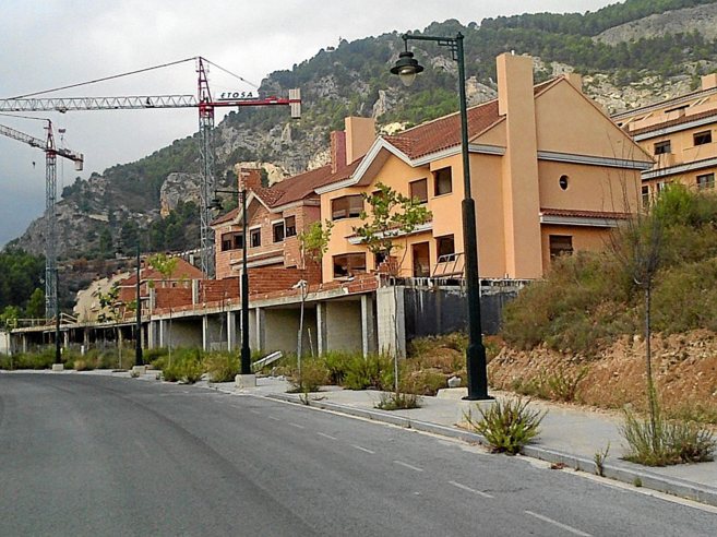 Serelles quedó inacabada tras la quiebra de la promotora Luxender - 