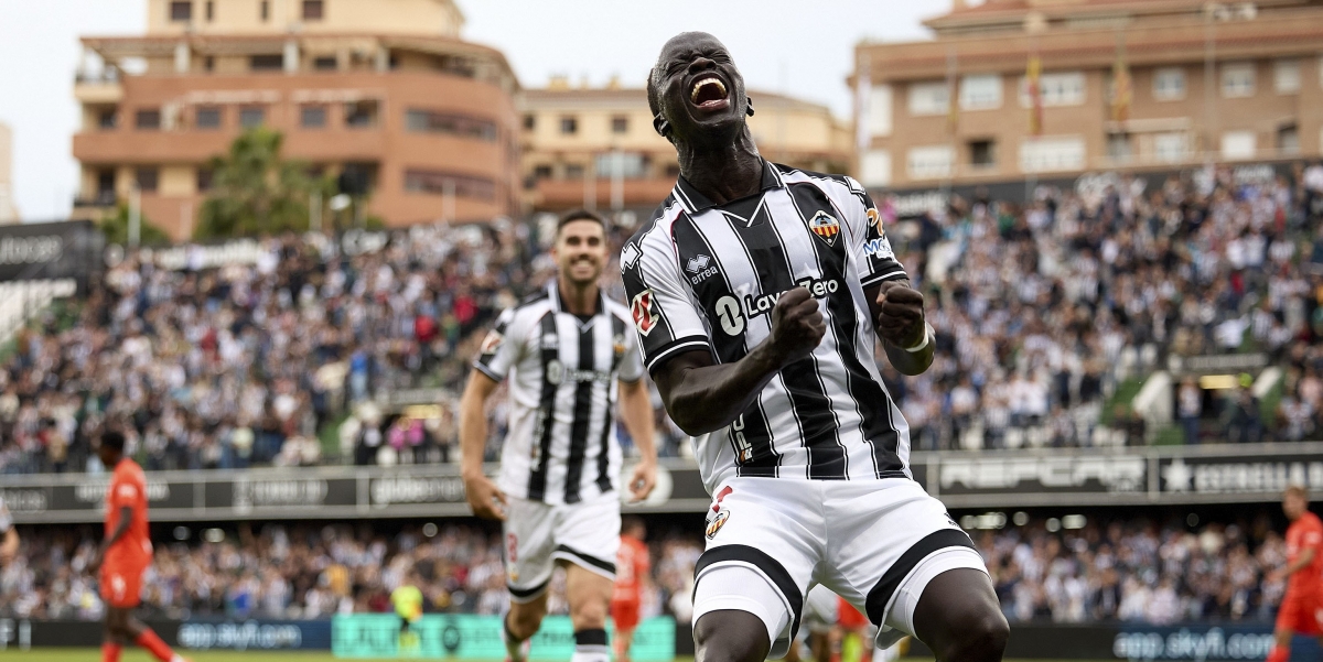 El Castellón se lleva un triunfo sufrido ante una Real a la que sometió durante una hora