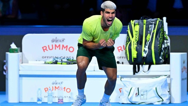 Alcaraz se deshace de Auger Aliassime y buscará el título de las ATP Finals frente a Sinner en su casa