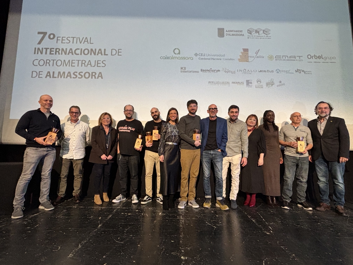 Gorka Otxoa recibe el Alma de Oro en la gala final del Festival Internacional de Cortometrajes ALMA de Almassora