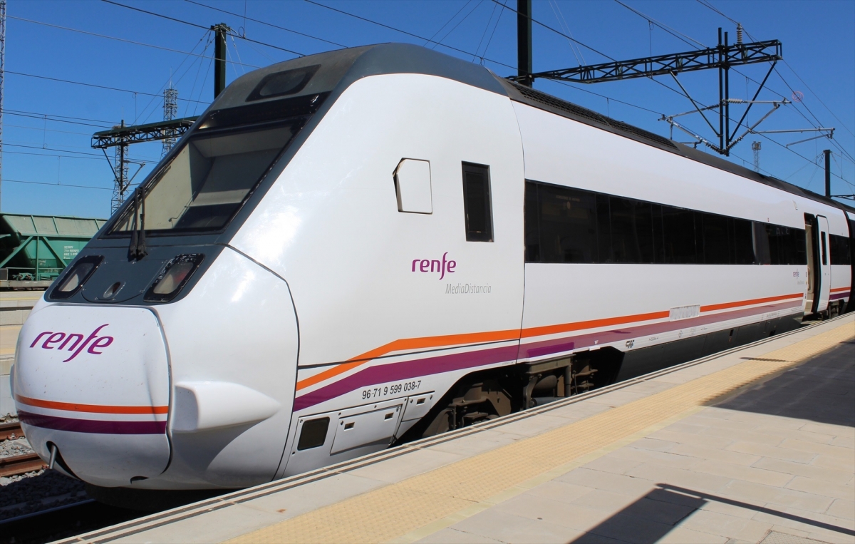 Renfe recupera el servicio de tren de la línea C3 en el tramo Aldaia-Loriguilla