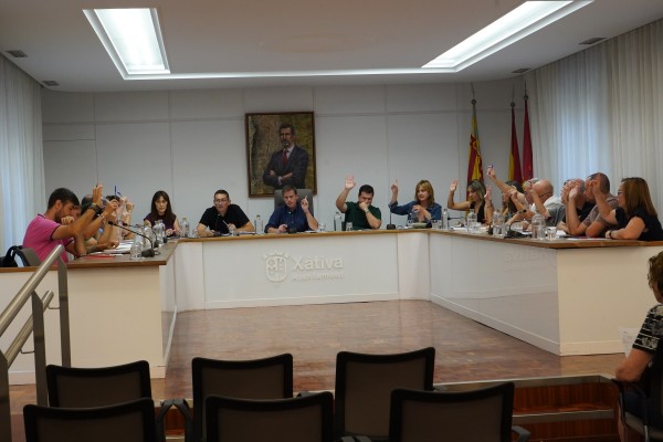 Xàtiva adjudica el contrato de recogida de residuos al Grupo FCC para la próxima década 