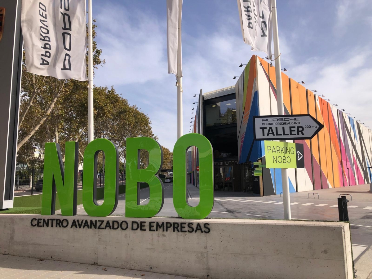 El centro de empresas NOBO suma y sigue con las sedes de Alannia y Cool Bottles en Alicante