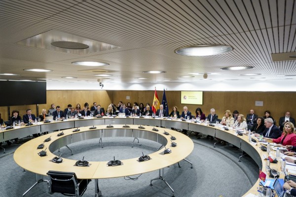 Las CCAA del PP, escépticas con el Gobierno, pedirán una reforma del 
