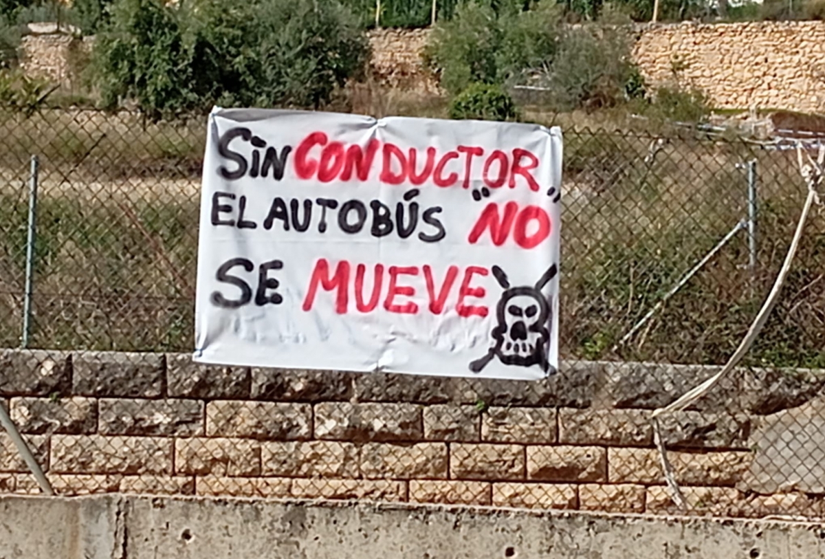 Dos nuevas jornadas de huelga de conductores del bus Alcoià-Comtat: si no hay acuerdo será indefinida