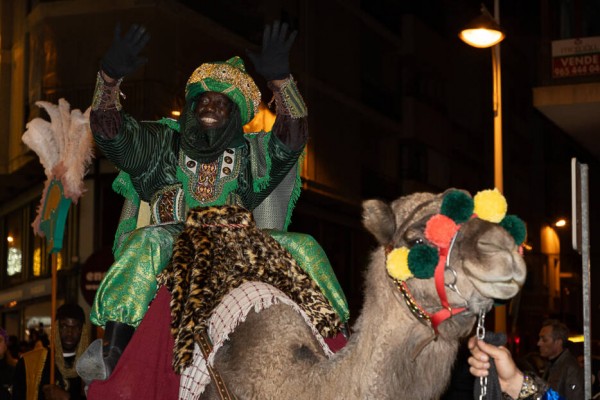 Elche repetirá con dromedarios en la cabalgata los próximos tres años a razón de 27.000 euros anuales