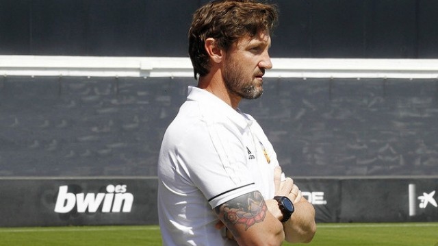 Mista cree que Corberán “no corre peligro” y ve el derbi valenciano “muy igualado”