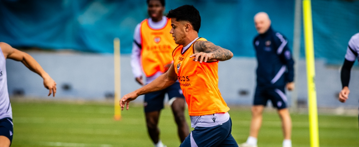 Calero retrasa la sesión del jueves para esperar a Arriaga y Ryan