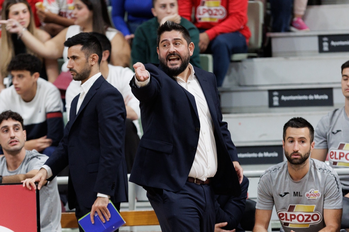 ElPozo Murcia expone su liderato en la difícil cancha del Palma Futsal, campeón de Europa