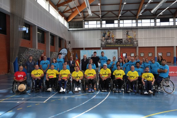 Sergio de Larrea, deportista del año de la UPV, apadrina la presentación del proyecto UPV IN