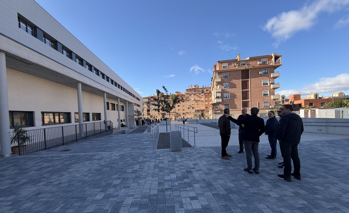 Educación recepciona el nuevo IES Azorín de Petrer, un centro de 32 unidades y eficiencia energética A