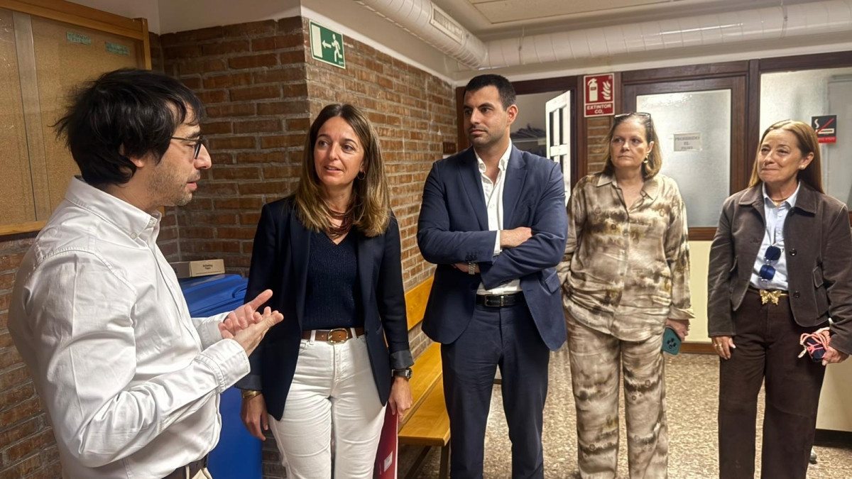 La Conselleria estudiará alternativas para reubicar el Palacio de Justicia de Elda ante la falta de espacio y las nuevas exigencias legales