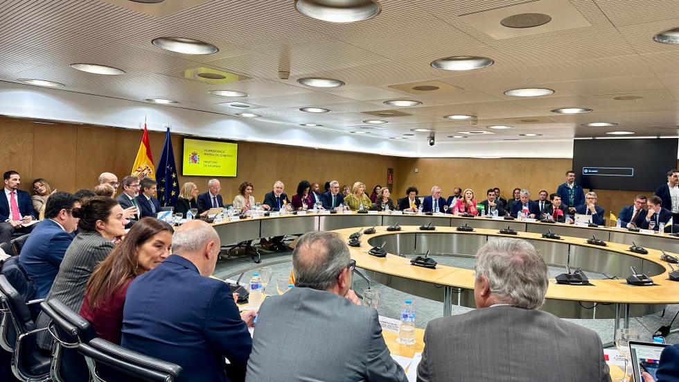 Ruth Merino afea al Gobierno de España haber reducido el CPFF a “un instrumento más a su servicio” y le exige responsabilidad para la reforma de ... - Ruth Merino afea al Gobierno de España haber reducido el CPFF a “un instrumento más a su servicio” y le exige responsabilidad para la reforma de ...