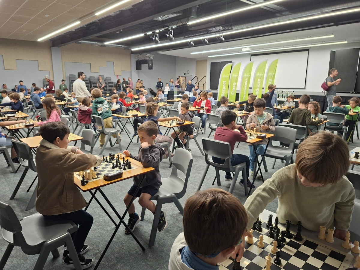 El ajedrez se abre paso en la educación de los jóvenes de la Región de Murcia