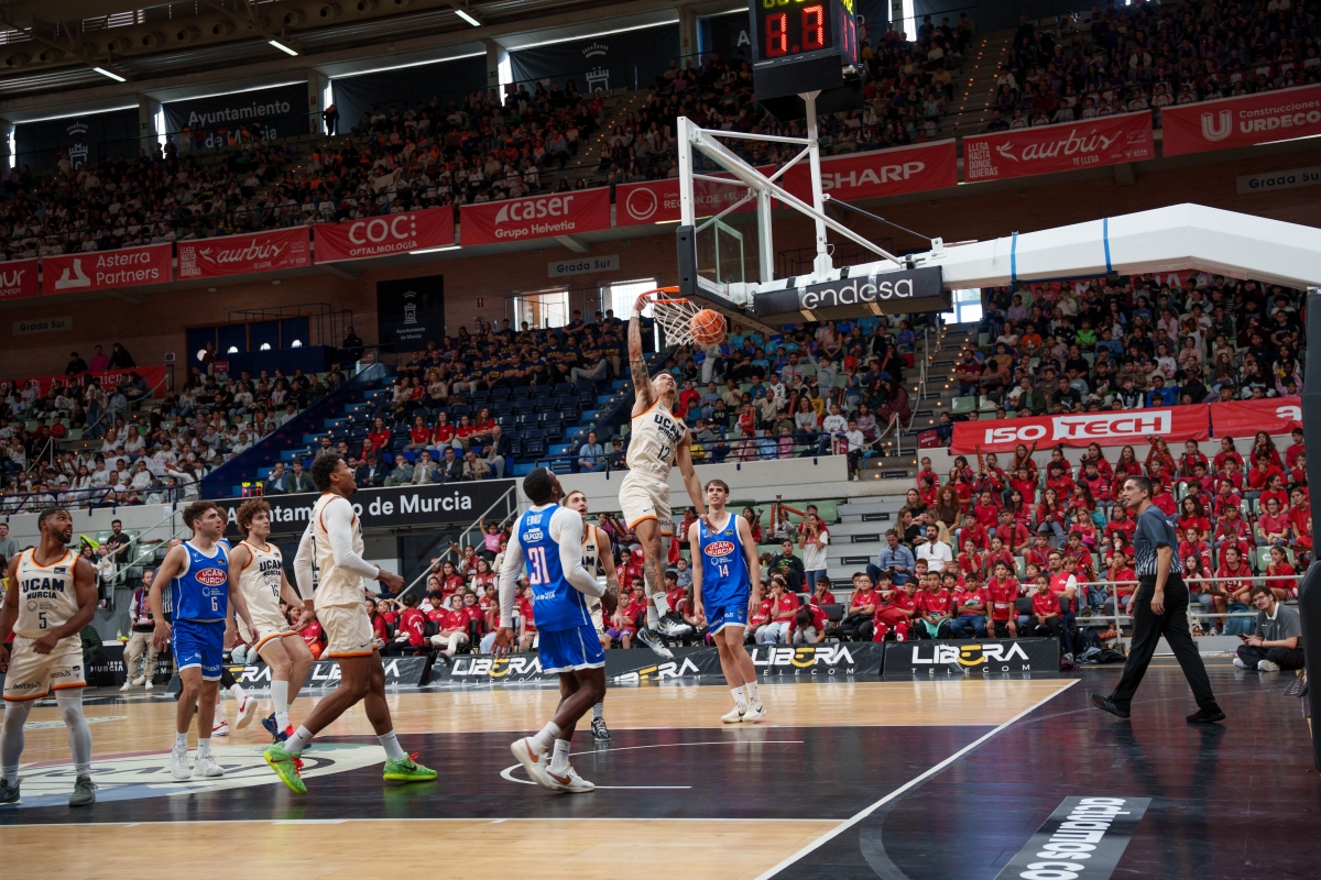 El Partido del Recreo llena el Palacio con 7.500 escolares y sus profesores