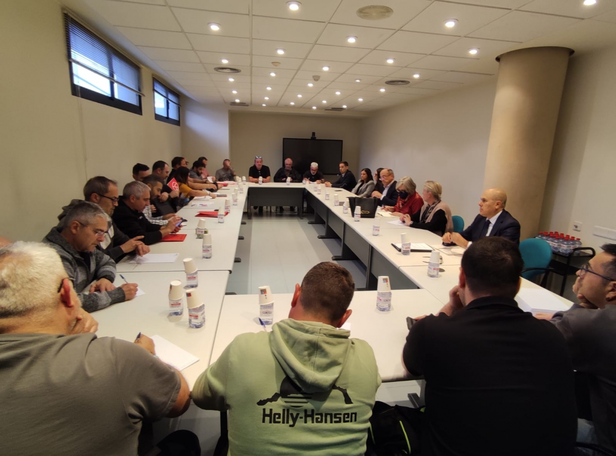 El convenio del azulejo, a fuego lento: patronal y sindicatos mantienen sus diferencias y se citan para el 26 de noviembre