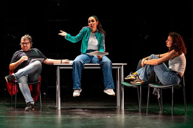 El Paranimf de l'UJI acull la marató de monòlegs de l'AVEET i l'espectacle 'Casting Lear' d'Andrea Jiménez