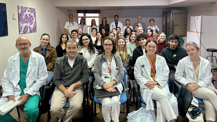 Los estudiantes de Medicina de la Universidad de Alicante inician sus prácticas en los hospitales de la provincia