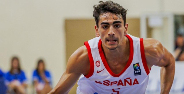 Álvaro Cárdenas, representante del Valencia Basket en la primera lista de Chus Mateo
