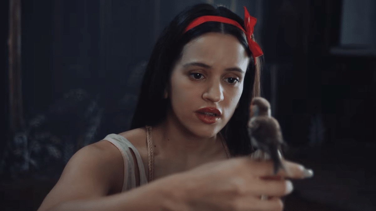 Rosali?a en el videoclip de Berghain.