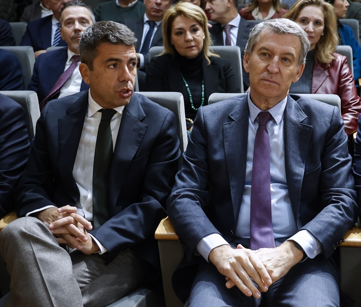 Feijóo anuncia la salida de Mazón como líder del PPCV: ¿Cómo se articula el relevo de un presidente?