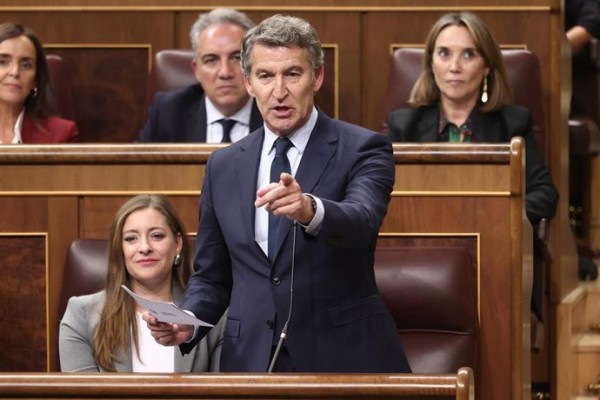 Feijóo acusa a Sánchez de llevar la 