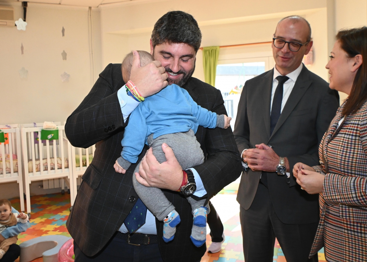 El Gobierno regional blindará la gratuidad de las escuelas infantiles municipales cuando acaben los fondos europeos