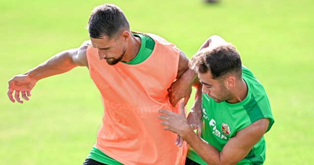 El Elche prepara la visita del Granada con tres bajas y varias dudas
