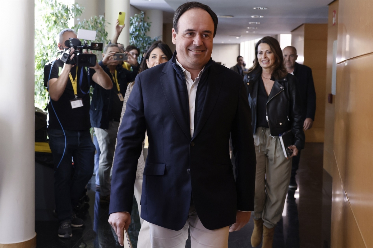 El candidato del PP a la investidura, Juanfran Pérez Llorca.