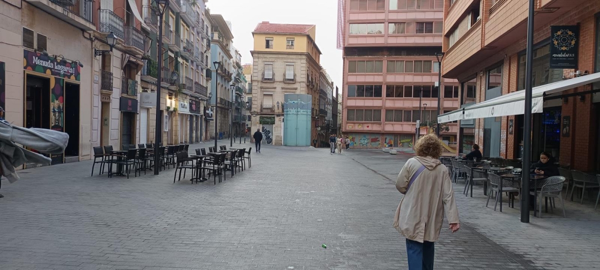 El PP de Alicante repara San Cristóbal en busca de otro pacto presupuestario con Vox