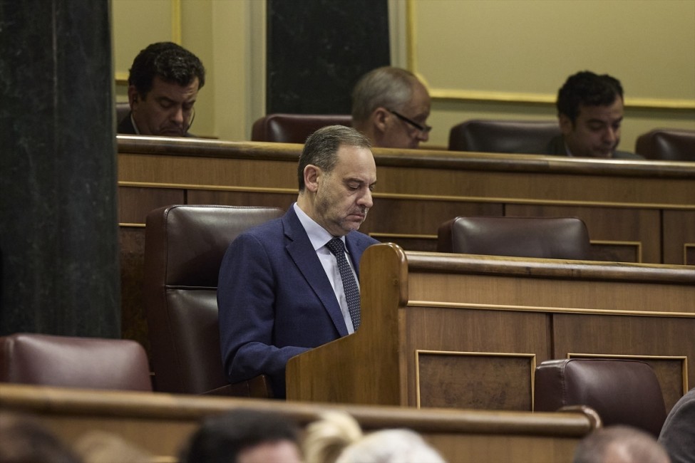 El exministro José Luis Ábalos, durante a una sesión plenaria en el Congreso de los Diputados. - Foto: JESÚS HELLÍN/EP