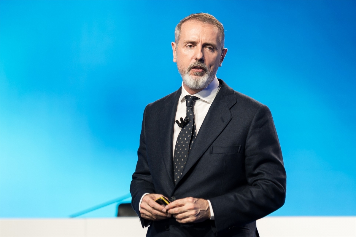 Telefónica y Vodafone ultiman la entrada de Axa en su 'joint venture' de fibra