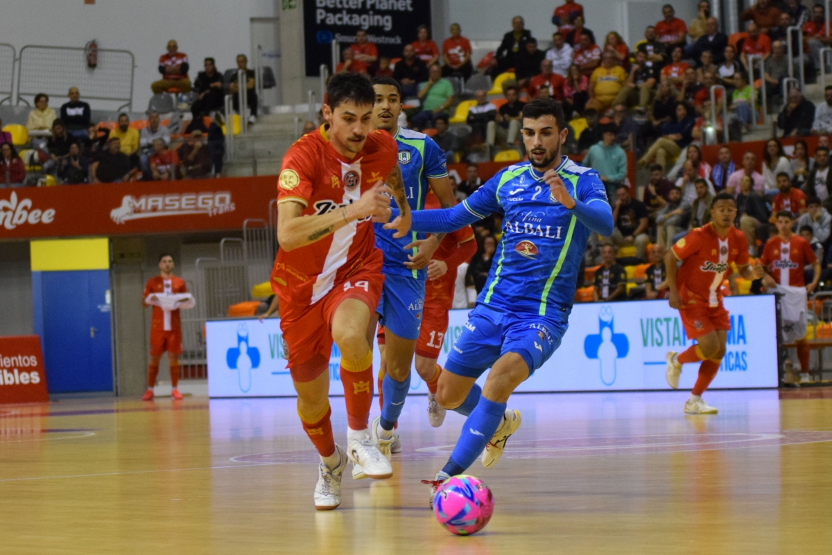 El Jimbee cae en casa tras cinco triunfos y se queda a siete puntos del liderato de Primera División