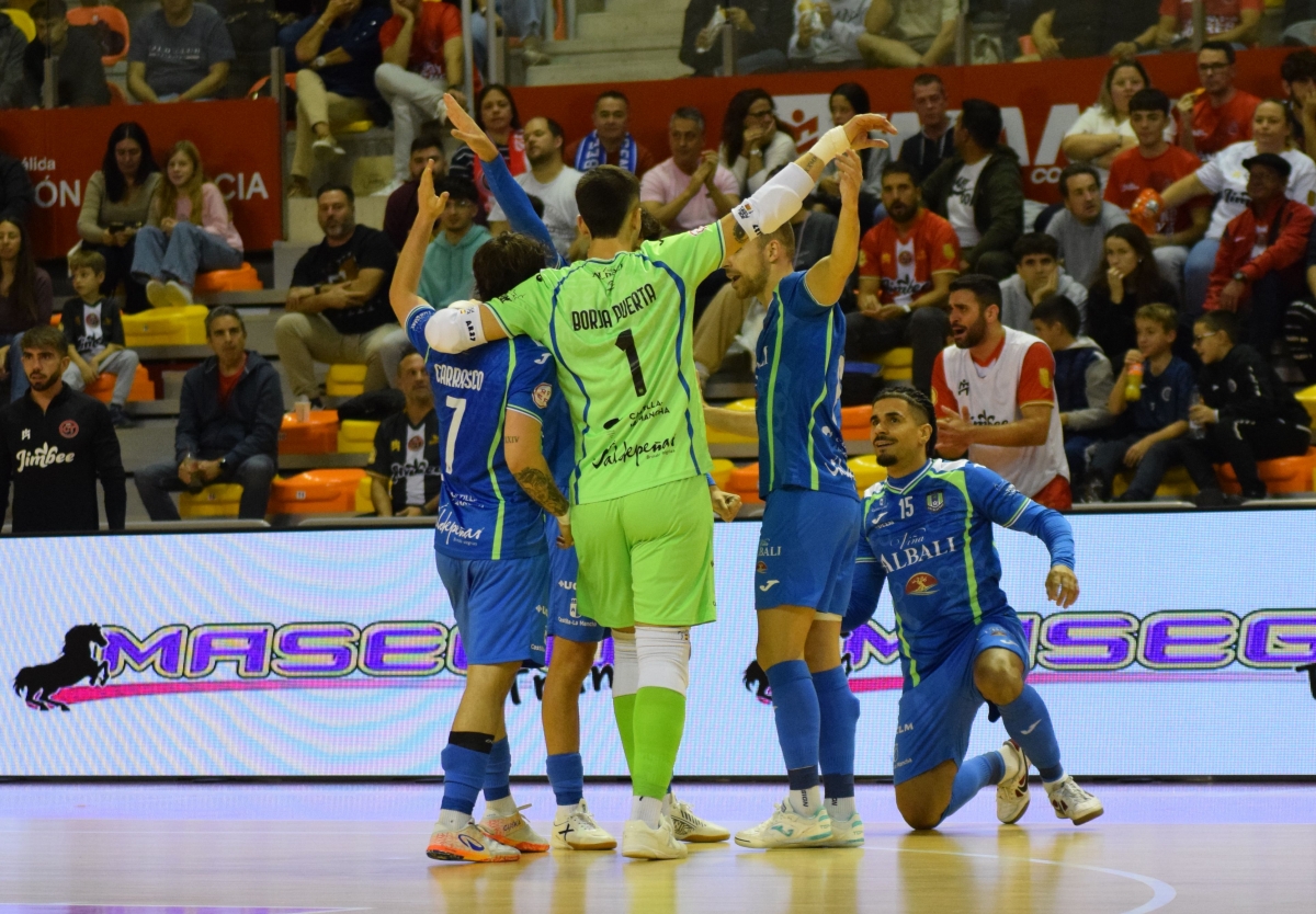  - Foto: JIMBEE CARTAGENA