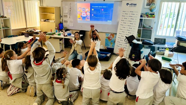 Vithas Valencia 9 de Octubre forma a más de 140 escolares del Edelweiss School en RCP y primeros auxilios