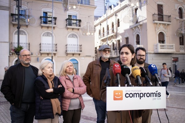 Los distritos de Elche, en tela de juicio por su fondo: 'subconcejalías' de Fiestas y Cultura, o trabas a propuestas