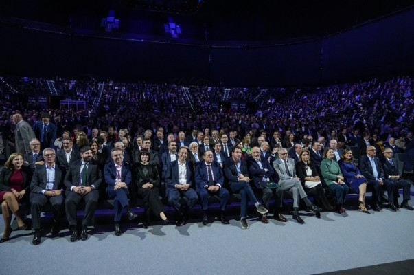 Los empresarios lanzan un último grito por el Corredor, pero avisan: 