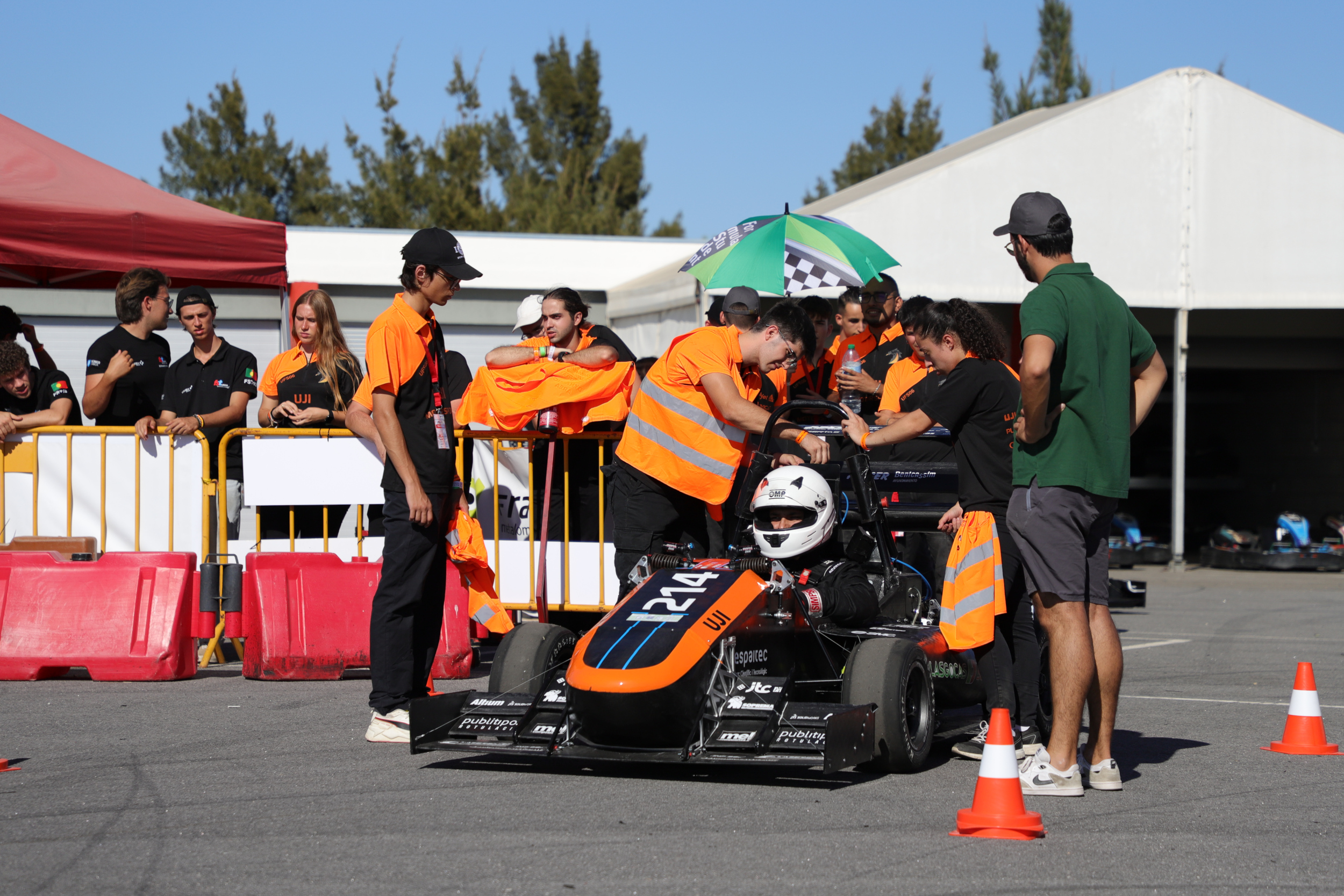 L' equip de Motorsport de l' UJI tanca la temporada amb un triomf en Formula Student Portugal

