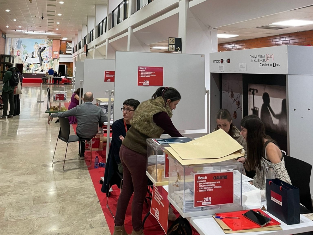 Saó vuelve a ser la fuerza más votada de la UV dos años después y empata a 23 claustrales con el BEA