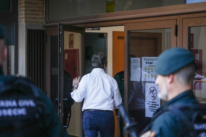 El dueño de El Ventorro declara que Mazón y Vilaplana se quedaron solos antes de salir entre las 18.30h y las 19h