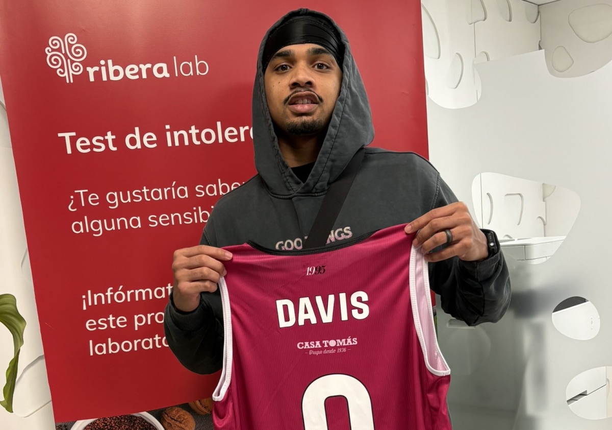 El Caesa, con la novedad de Jordan Davis, visita al Albacete tras cinco derrotas en Primera FEB
