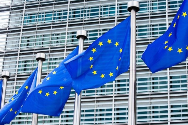 Ministros de la UE abordarán este lunes los acuerdos sobre aranceles con representantes de EEUU