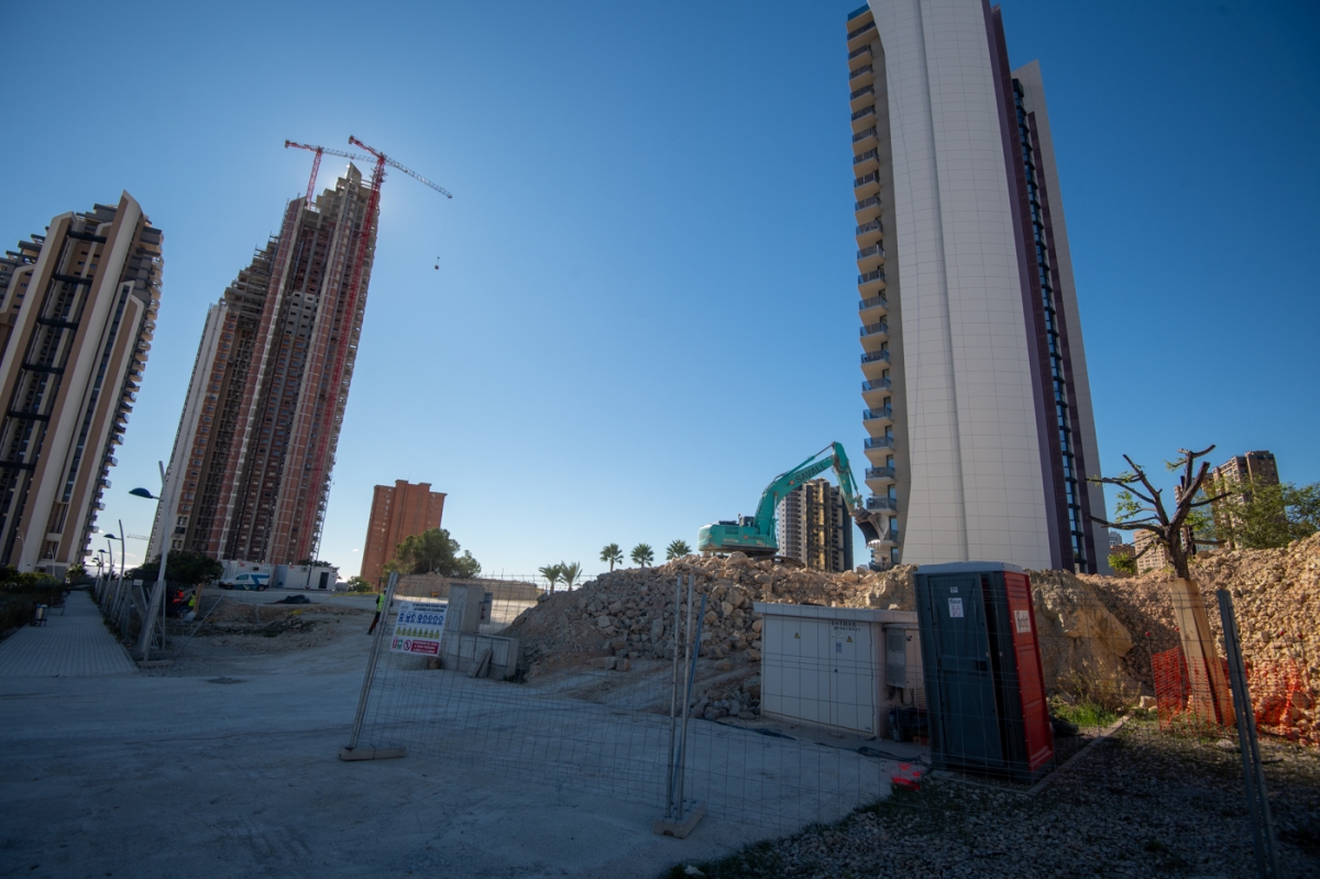 Comienzan las obras del edificio de protección pública en Benidorm: su entrega se prevé a finales de 2027