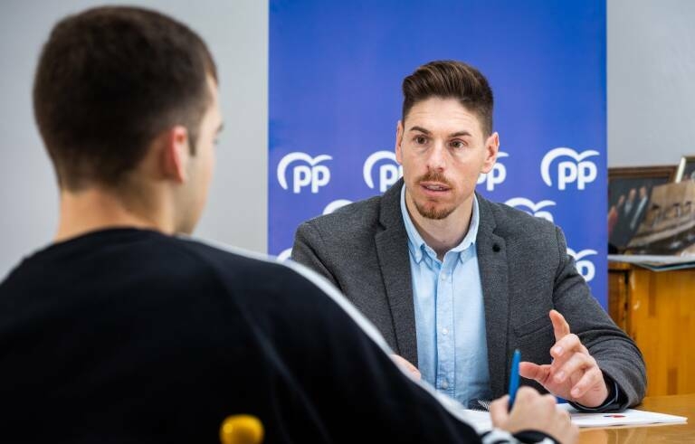 Juan Carlos Roses, alcalde de Albaida por el PP con dos votos del PSPV. - Foto: VP Juan Carlos Roses, alcalde de Albaida por el PP con dos votos del PSPV.