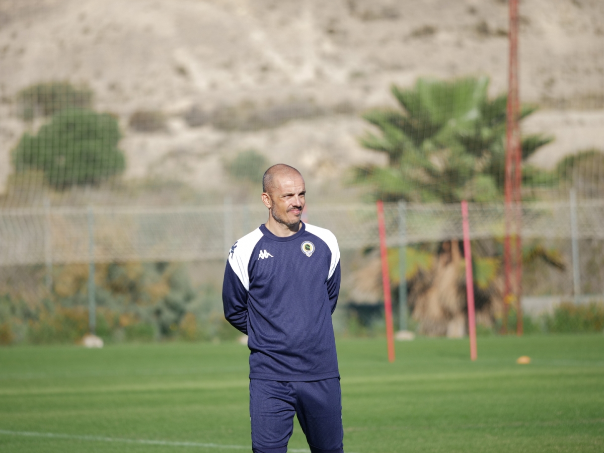 El Hércules CF busca el abrigo de 'Beto' Company