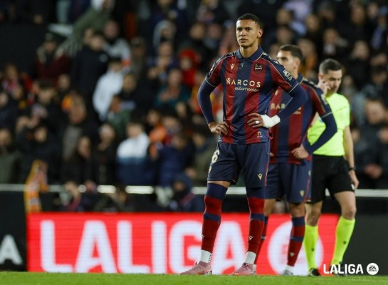 El Levante encadena por segunda vez tres derrotas seguidas y toca fondo
