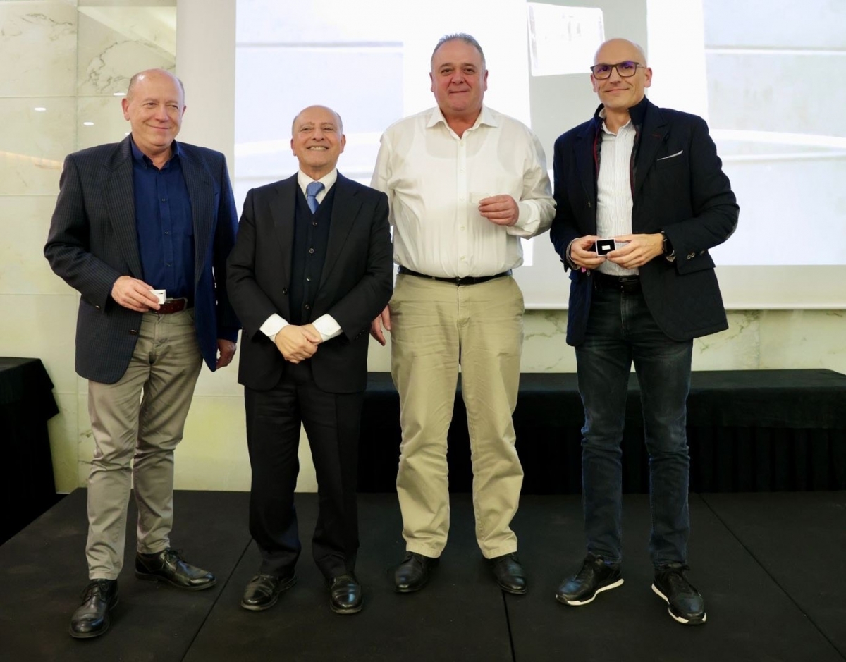 ATC entrega sus Insignias de Oro y de Plata a los empresarios Rogelio Vila (Equipe Cerámicas) y Carlos Gonzalvo (Vernís)