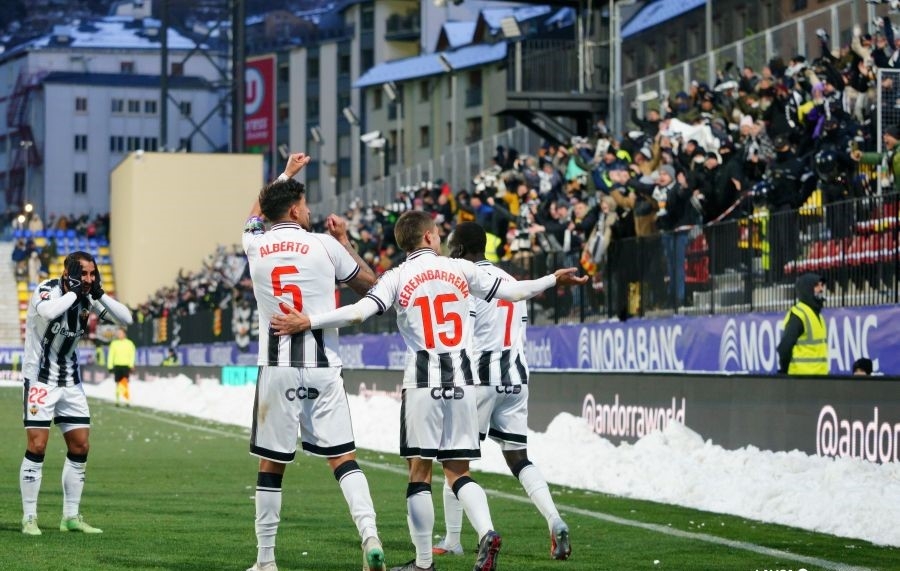 El Castellón da un golpe de autoridad en Andorra y se sitúa en la zona alta de la tabla