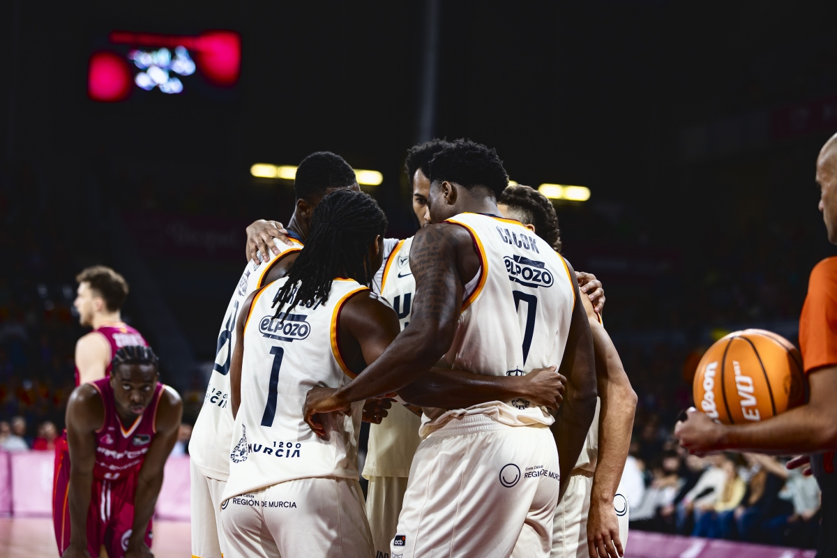 El UCAM CB logra un triunfo histórico: mayor paliza a domicilio y segunda global con récord de triples al anotar 22